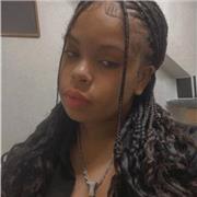 Fluent Portuguese/Angolan woman that loves to teach others Portuguese